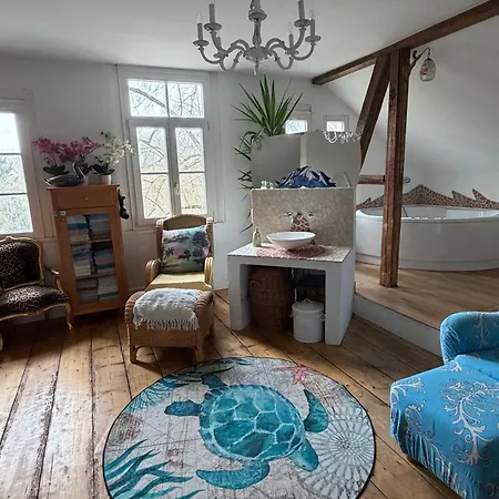 Villa Riverside Landhaus-villa Und Xxl Garten Bis 24 Personen Mittelhof