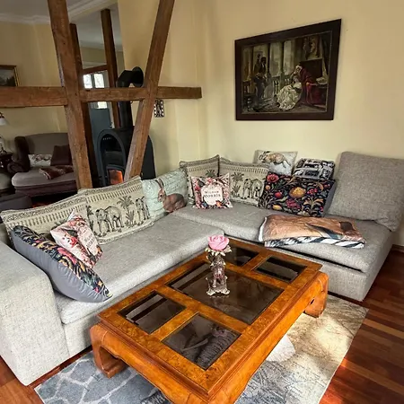 Villa Riverside Landhaus-villa Und Xxl Garten Bis 24 Personen
