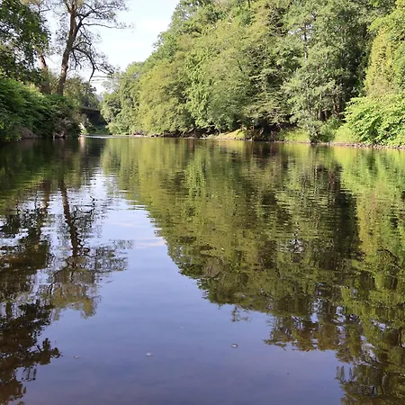 Villa Riverside Landhaus-villa Und Xxl Garten Bis 24 Personen