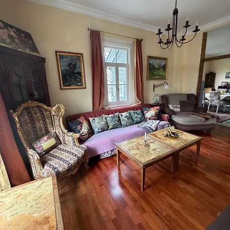 Villa Riverside Landhaus-villa Und Xxl Garten Bis 24 Personen *