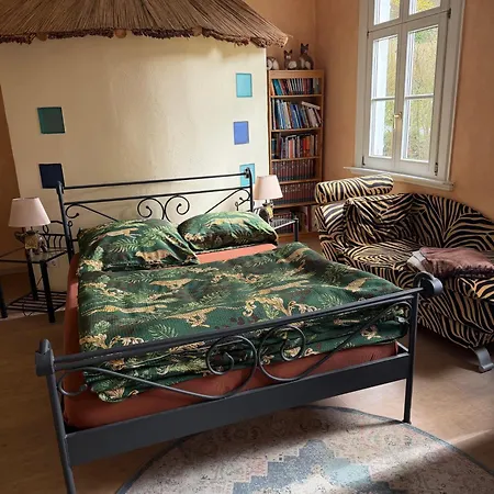 Riverside Landhaus-villa Und Xxl Garten Bis 24 Personen Mittelhof