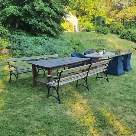 Riverside Landhaus-villa Und Xxl Garten Bis 24 Personen Mittelhof