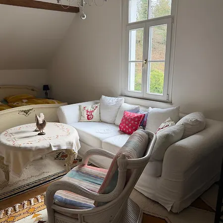 Riverside Landhaus-villa Und Xxl Garten Bis 24 Personen Villa