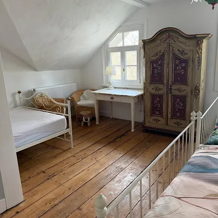 Villa Riverside Landhaus-villa Und Xxl Garten Bis 24 Personen *