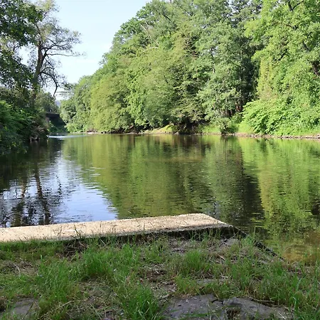 Riverside Landhaus-villa Und Xxl Garten Bis 24 Personen Villa Mittelhof