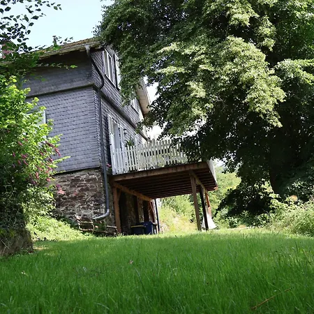 Riverside Landhaus-villa Und Xxl Garten Bis 24 Personen