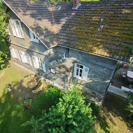 Riverside Landhaus-villa Und Xxl Garten Bis 24 Personen