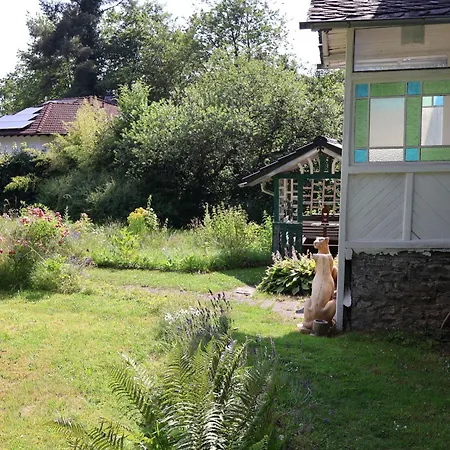 Riverside Landhaus-villa Und Xxl Garten Bis 24 Personen