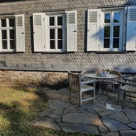 Riverside Landhaus-villa Und Xxl Garten Bis 24 Personen