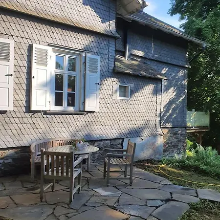 Riverside Landhaus-villa Und Xxl Garten Bis 24 Personen *
